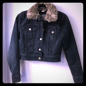 Levi’s Cropped Removable Fur Collar Jacket